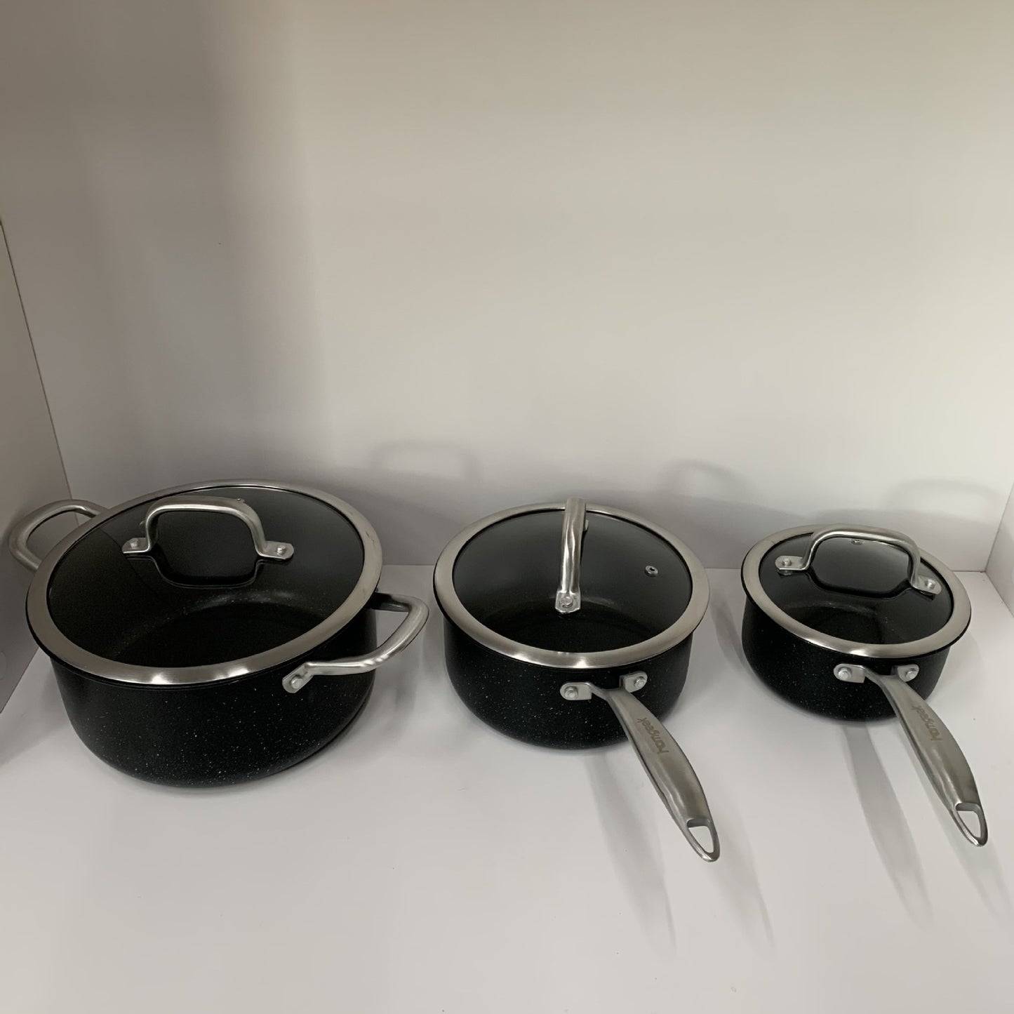 Set posuđa