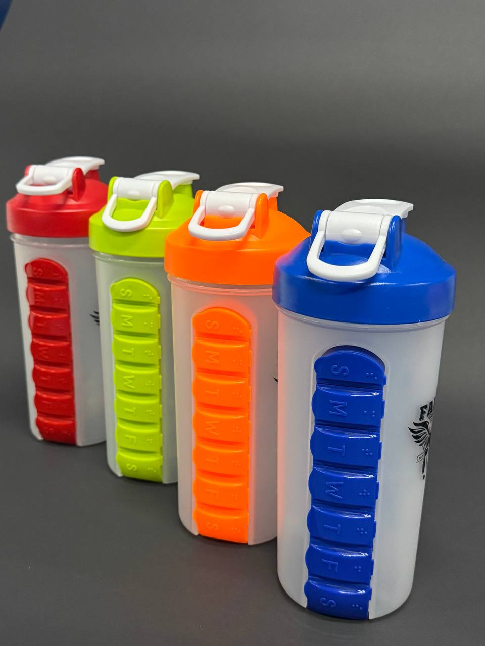 Shaker sa Organizatorom za Tablete